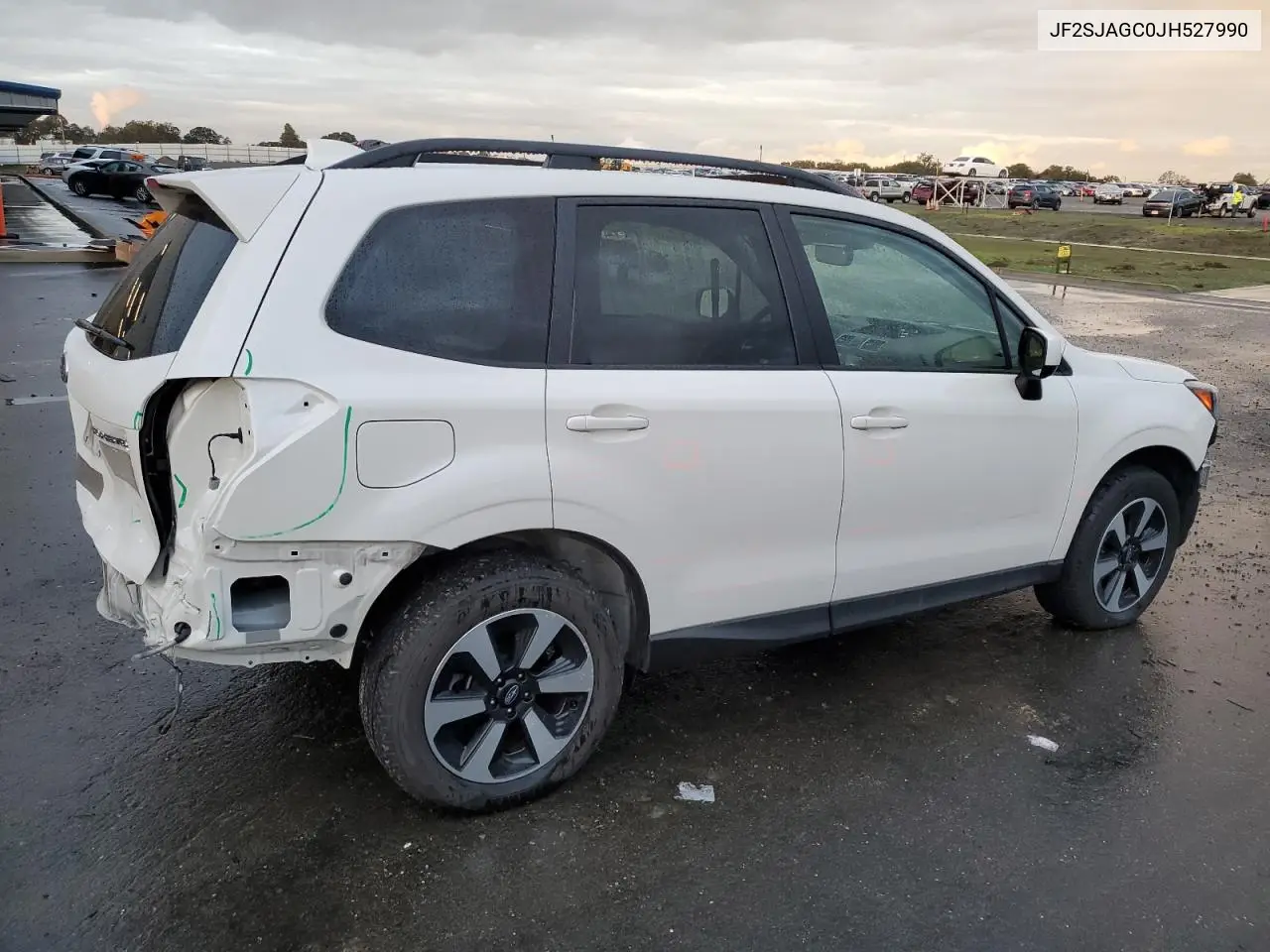 JF2SJAGC0JH527990 2018 Subaru Forester 2.5I Premium