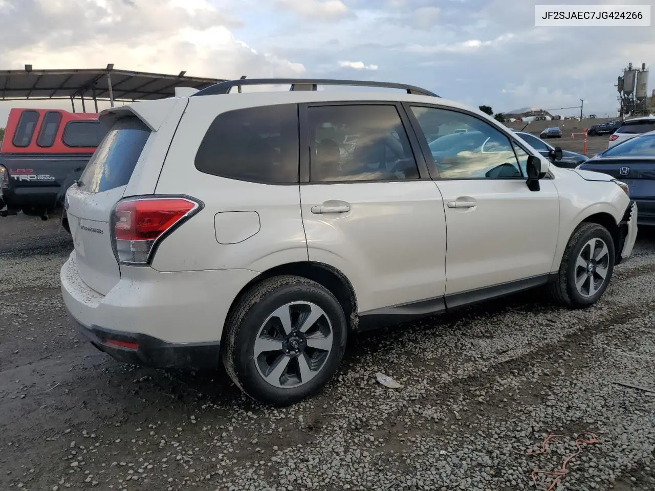JF2SJAEC7JG424266 2018 Subaru Forester 2.5I Premium