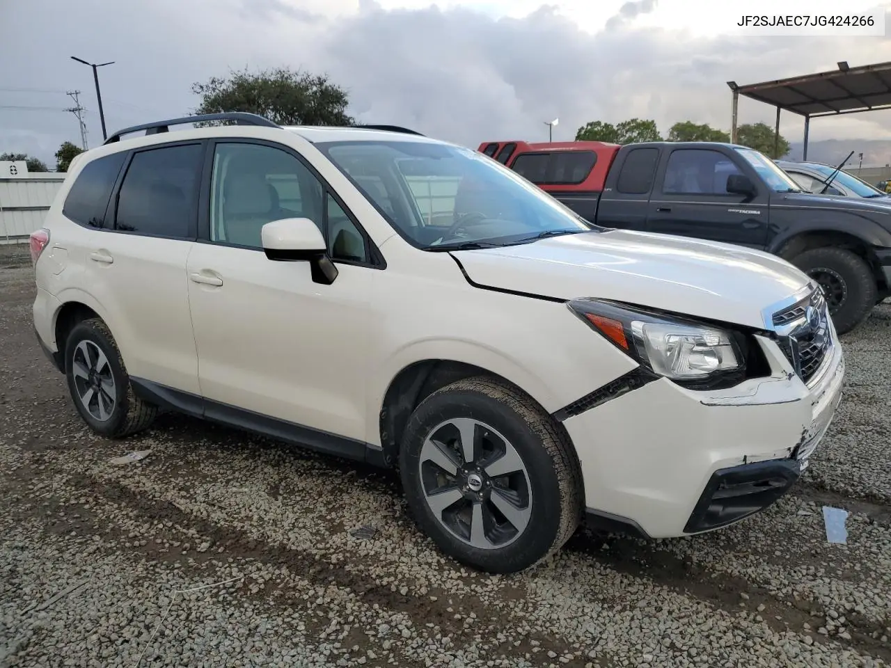 JF2SJAEC7JG424266 2018 Subaru Forester 2.5I Premium