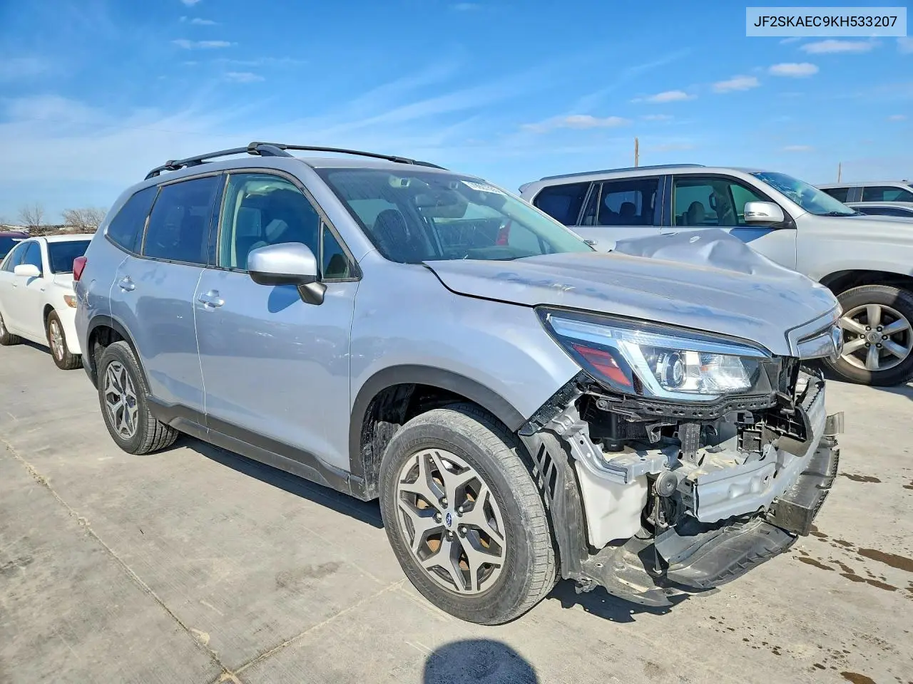 JF2SKAEC9KH533207 2019 Subaru Forester Premium