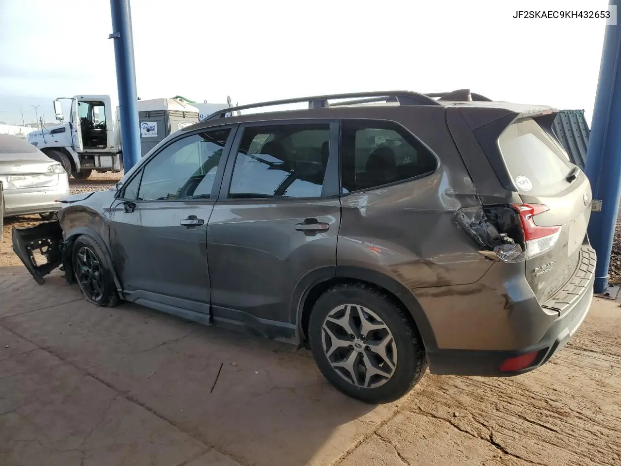JF2SKAEC9KH432653 2019 Subaru Forester Premium