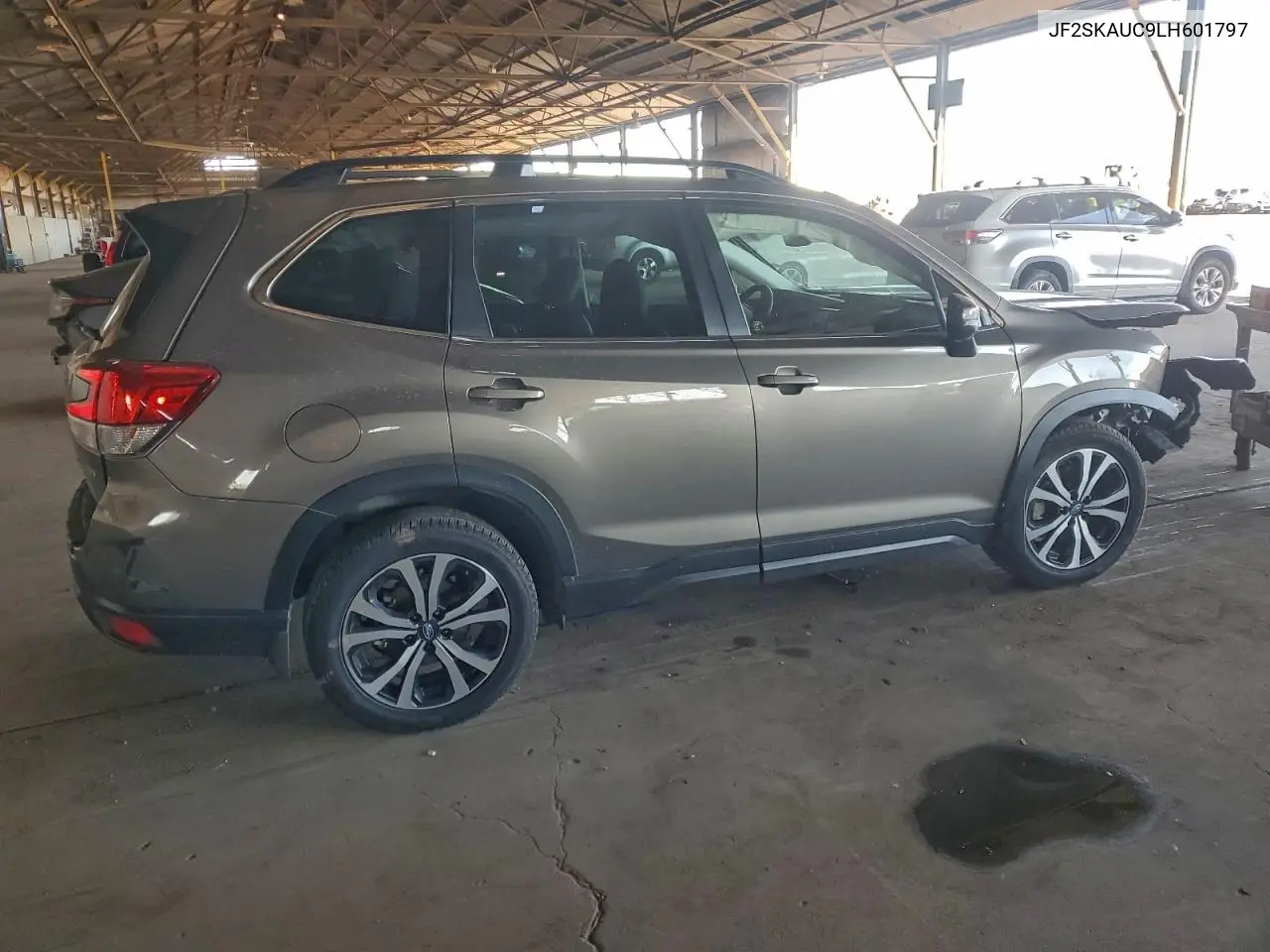JF2SKAUC9LH601797 2020 Subaru Forester Limited