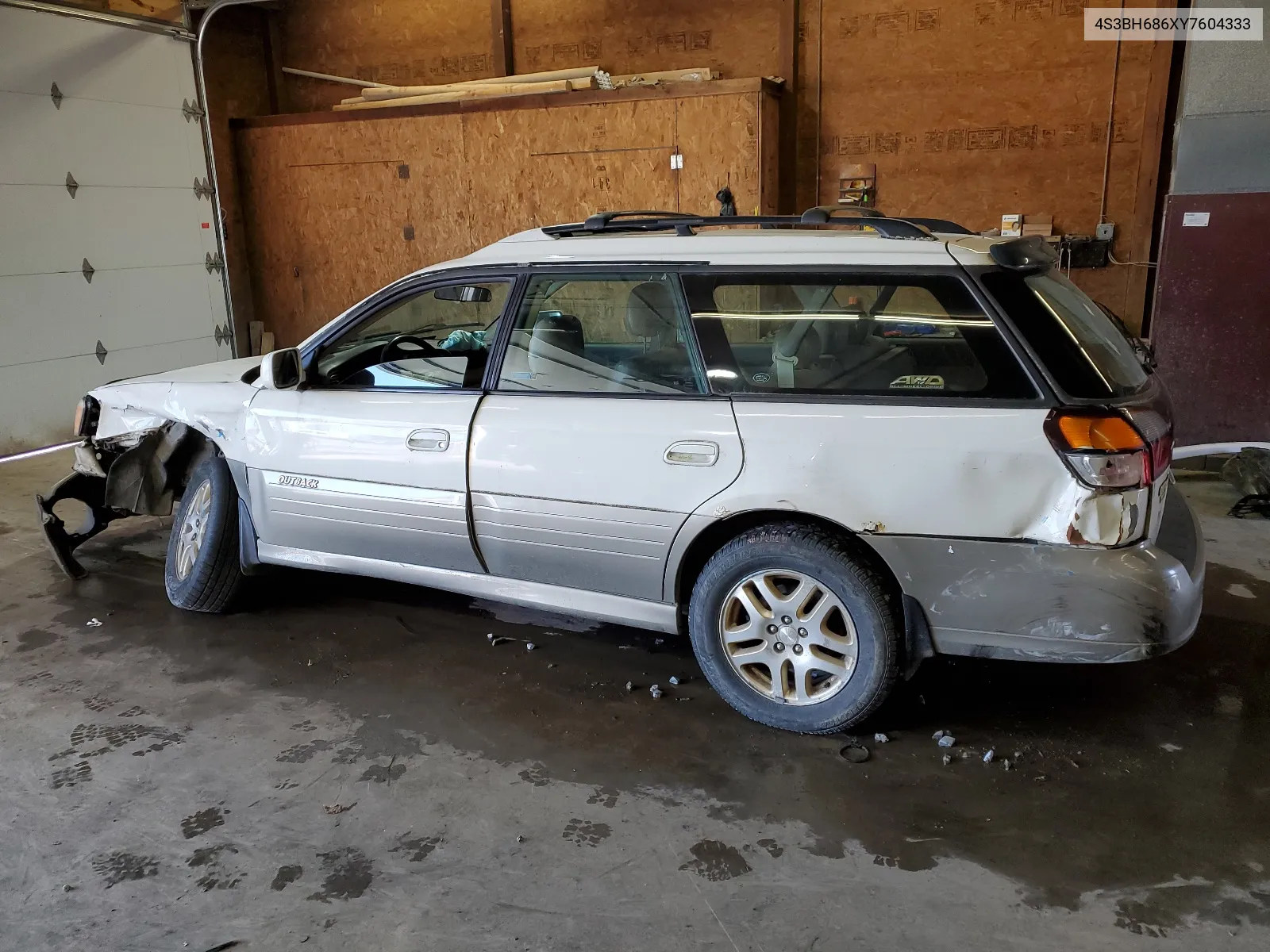 2000 Subaru Legacy Outback Limited VIN: 4S3BH686XY7604333 Lot: 64937044