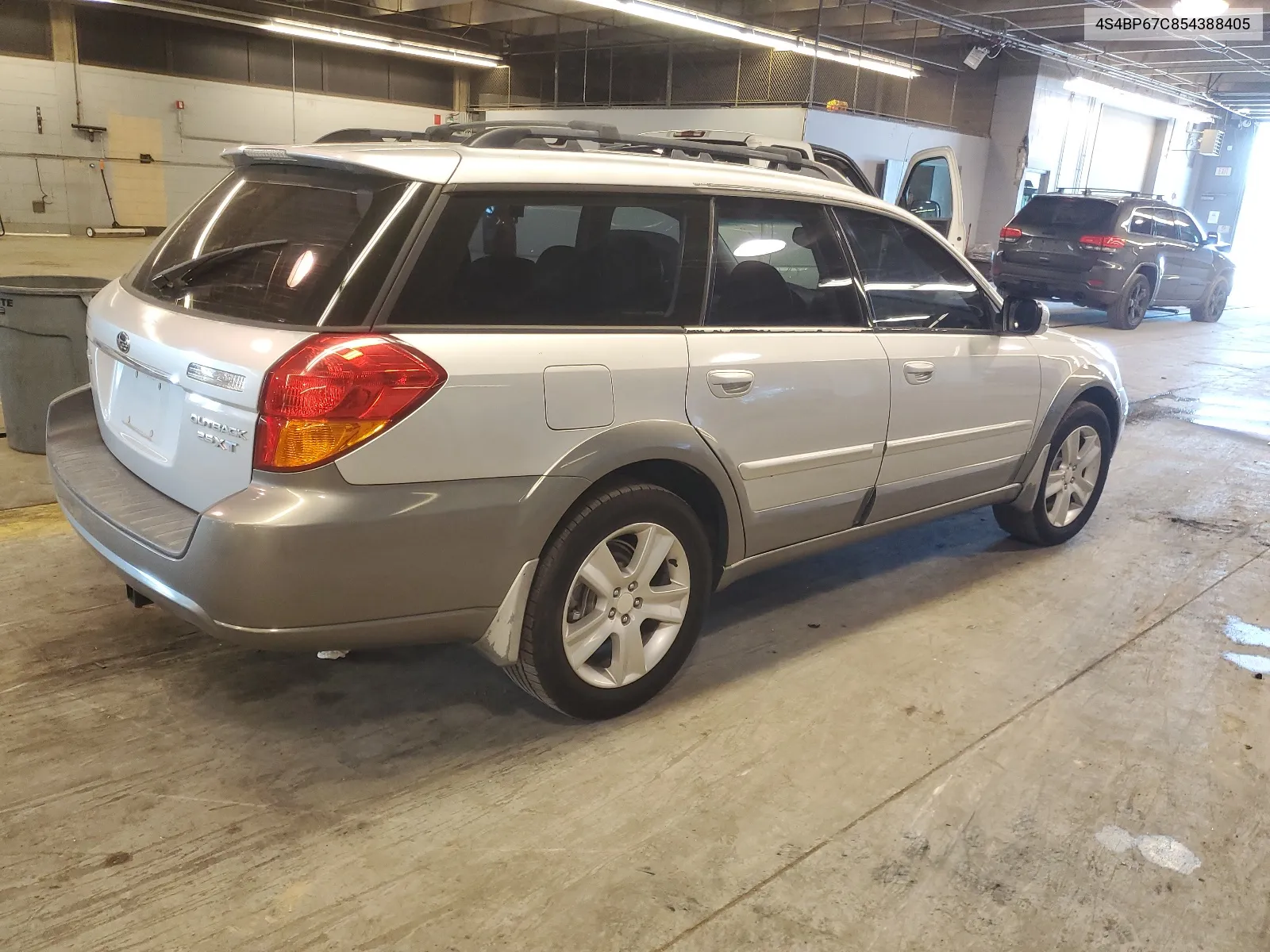 2005 Subaru Legacy Outback 2.5 Xt Limited VIN: 4S4BP67C854388405 Lot: 63838374