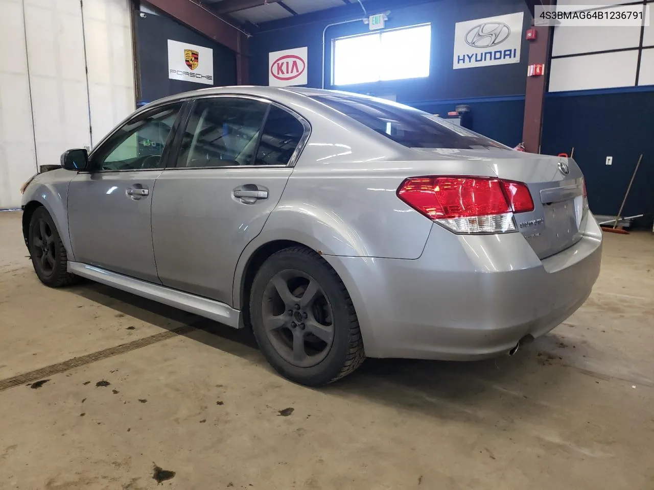 2011 Subaru Legacy 2.5I Premium VIN: 4S3BMAG64B1236791 Lot: 51898834