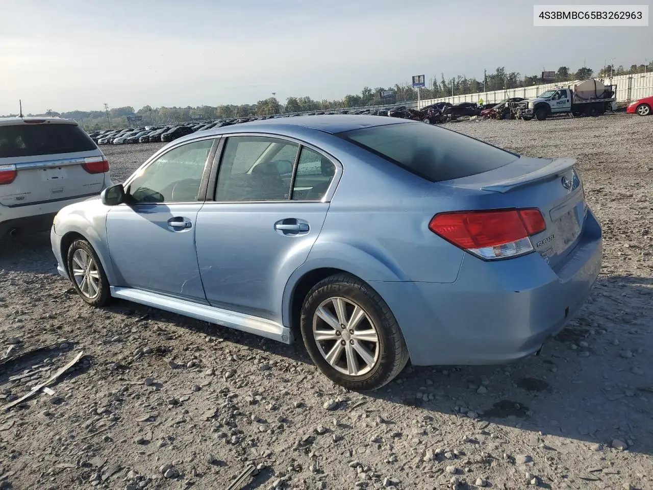 4S3BMBC65B3262963 2011 Subaru Legacy 2.5I Premium