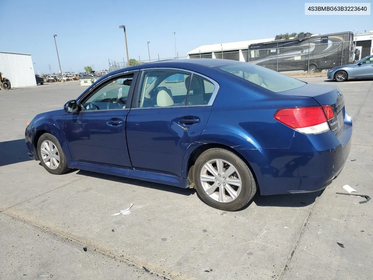 4S3BMBG63B3223640 2011 Subaru Legacy 2.5I Premium