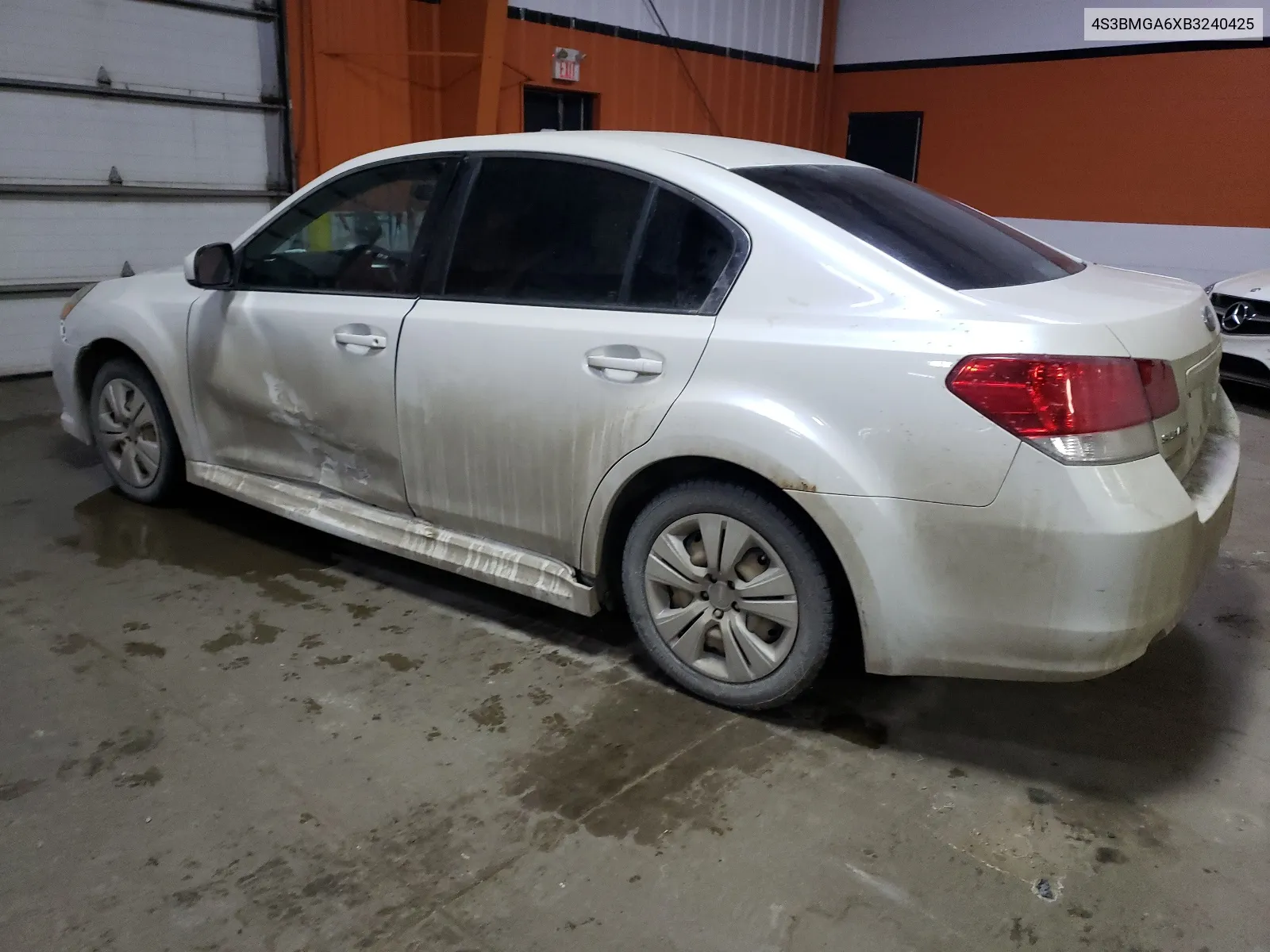 4S3BMGA6XB3240425 2011 Subaru Legacy 2.5I