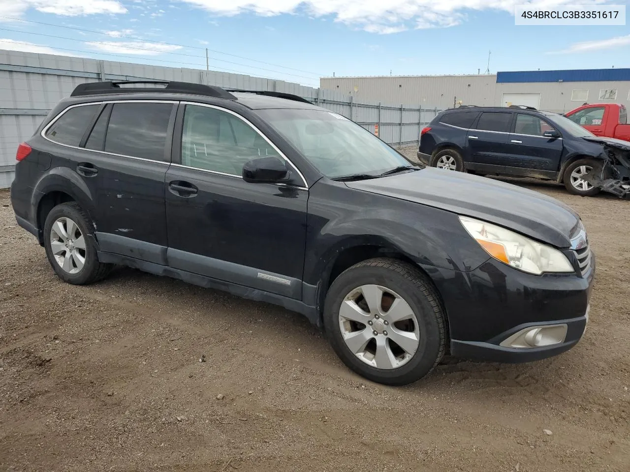 4S4BRCLC3B3351617 2011 Subaru Outback 2.5I Limited