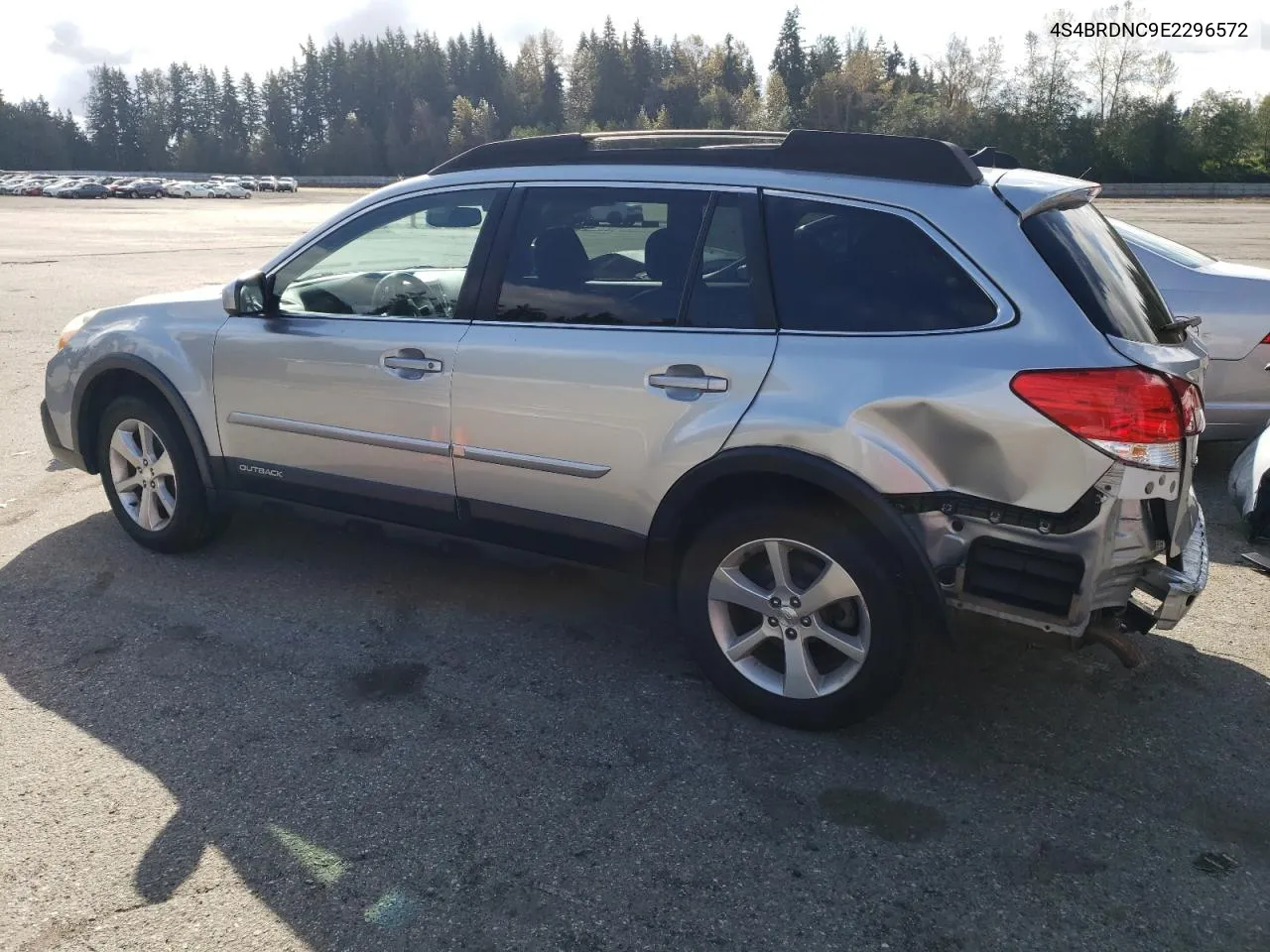 2014 Subaru Outback 3.6R Limited VIN: 4S4BRDNC9E2296572 Lot: 71762684