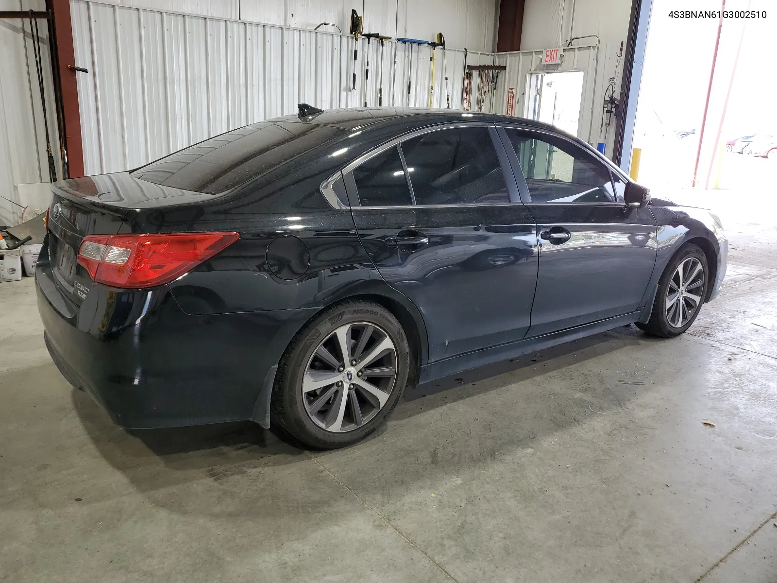 2016 Subaru Legacy 2.5I Limited VIN: 4S3BNAN61G3002510 Lot: 67901814