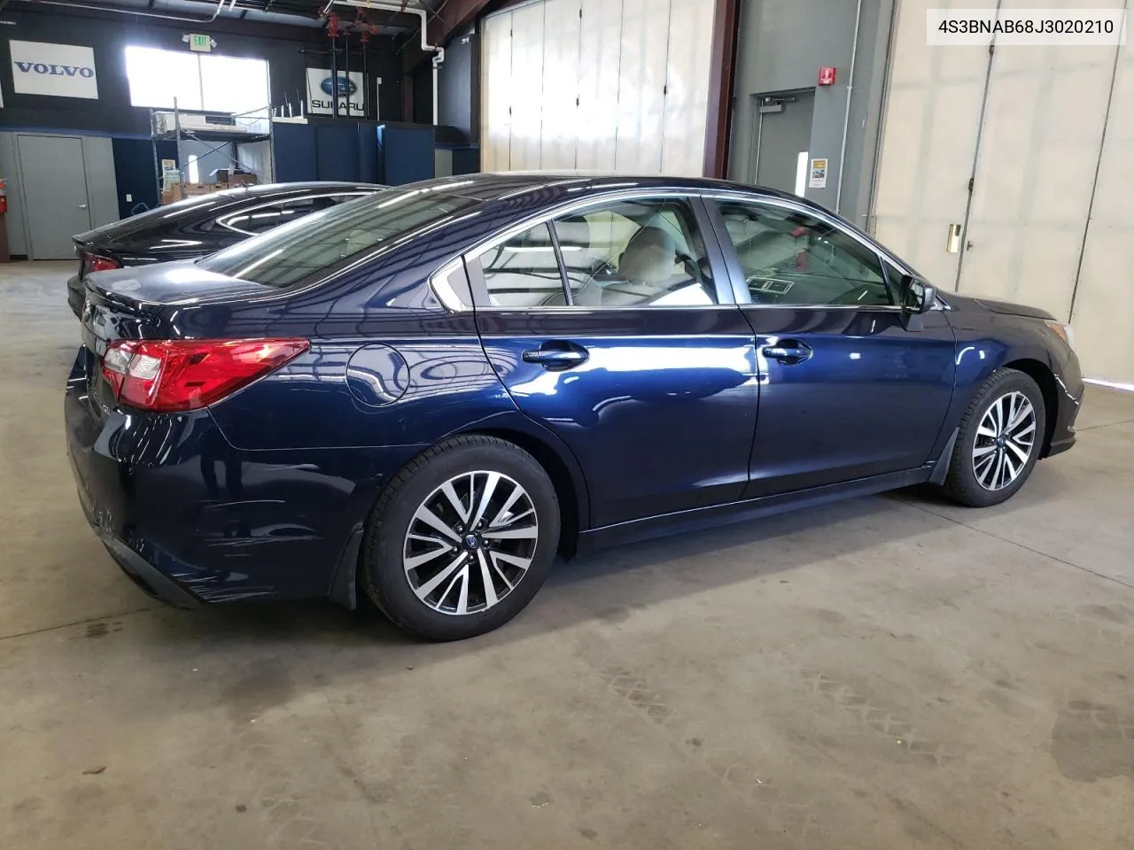 2018 Subaru Legacy 2.5I VIN: 4S3BNAB68J3020210 Lot: 72001454