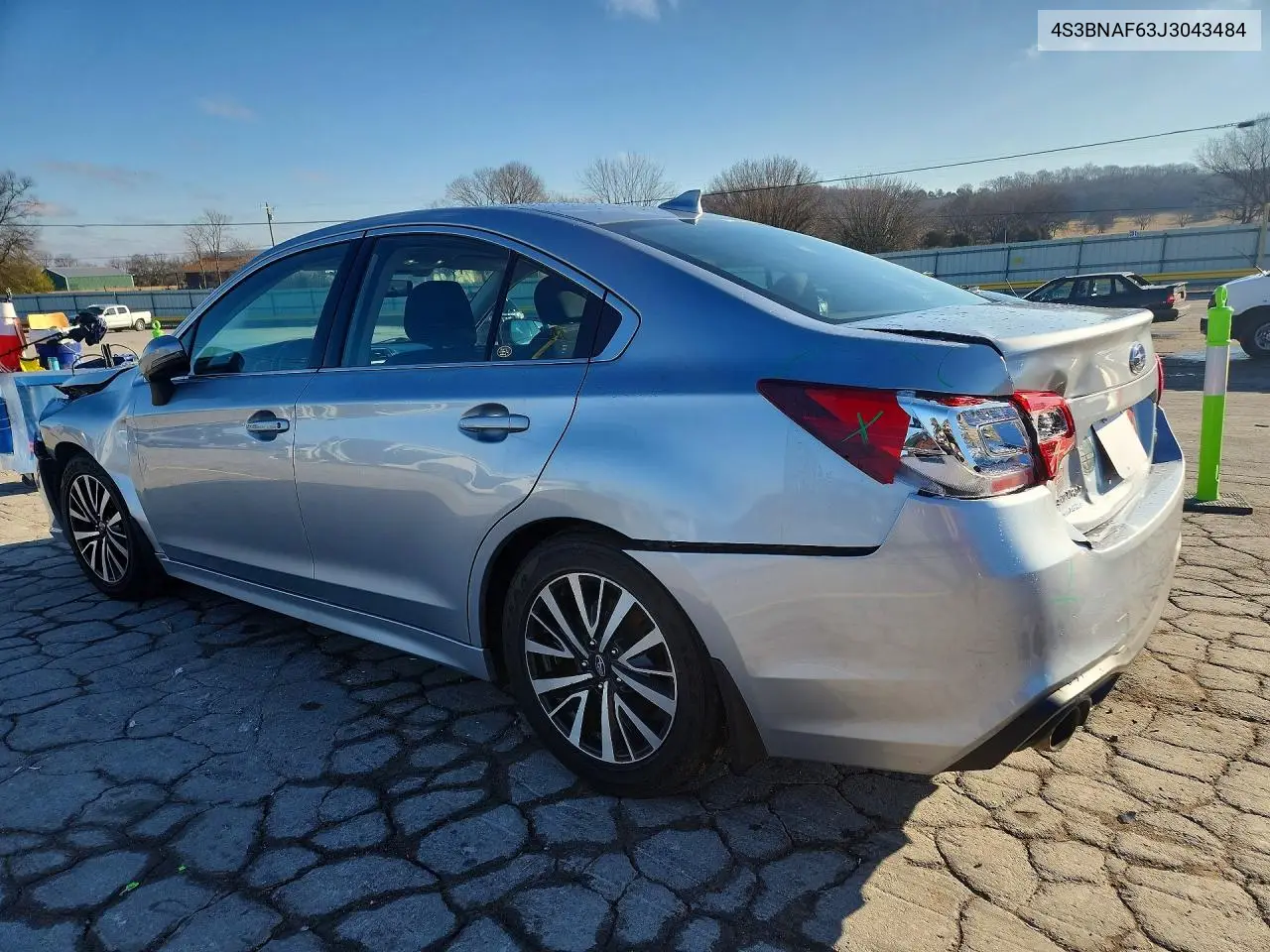 4S3BNAF63J3043484 2018 Subaru Legacy 2.5I Premium