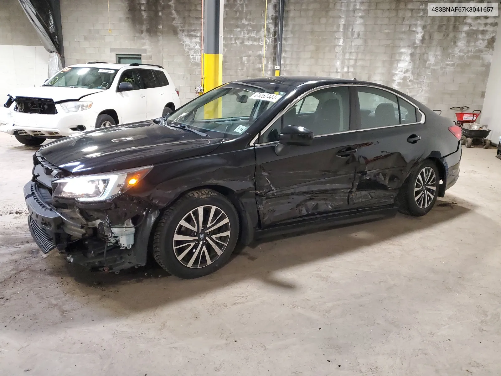 2019 Subaru Legacy 2.5I Premium VIN: 4S3BNAF67K3041657 Lot: 64052444