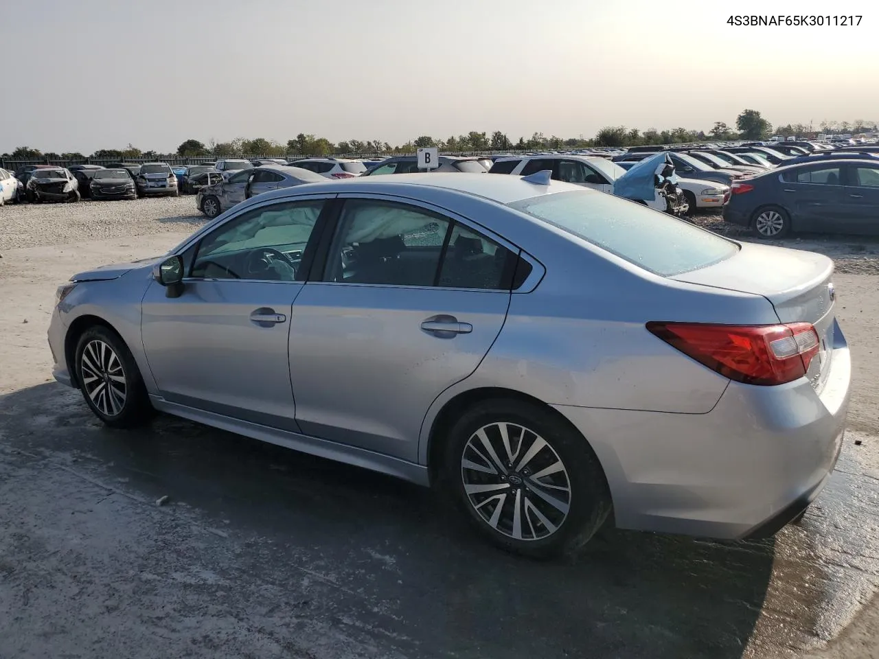 2019 Subaru Legacy 2.5I Premium VIN: 4S3BNAF65K3011217 Lot: 70575054