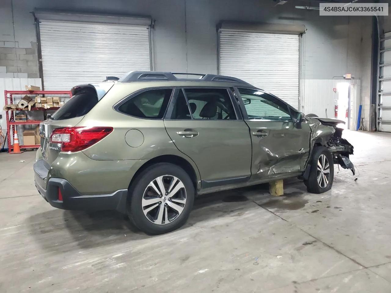 4S4BSAJC6K3365541 2019 Subaru Outback 2.5I Limited