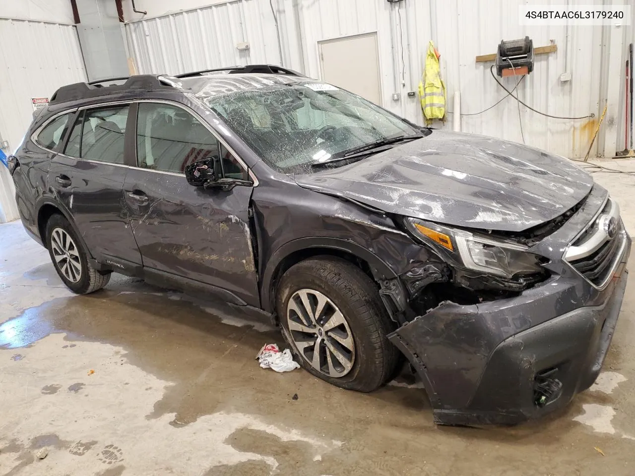 4S4BTAAC6L3179240 2020 Subaru Outback