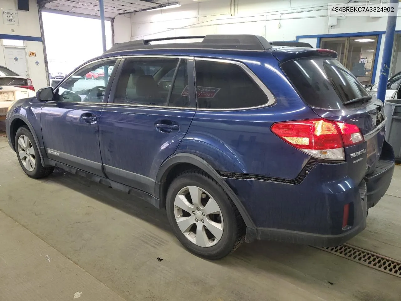 4S4BRBKC7A3324902 2010 Subaru Outback 2.5I Limited