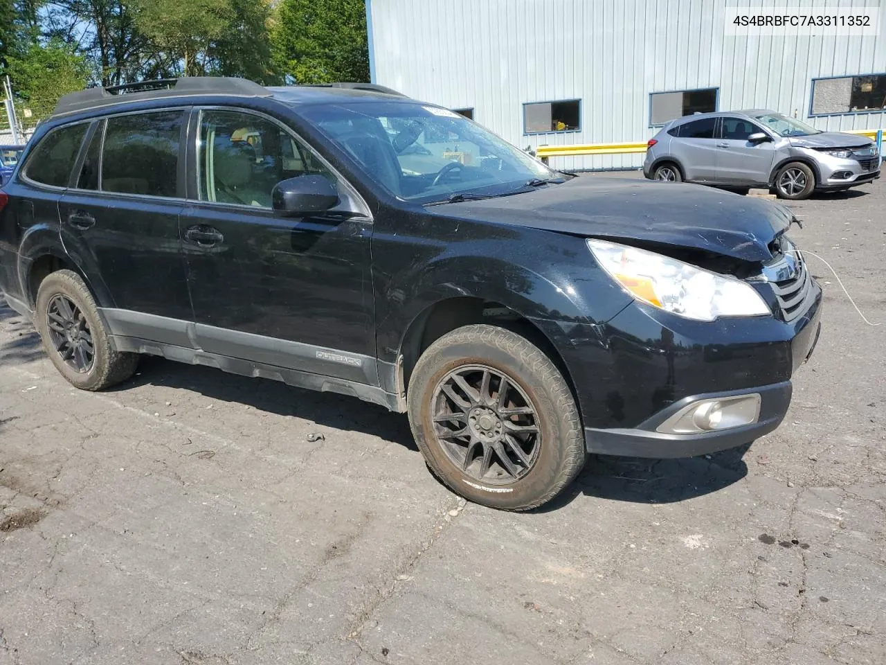 2010 Subaru Outback 2.5I Premium VIN: 4S4BRBFC7A3311352 Lot: 65993204