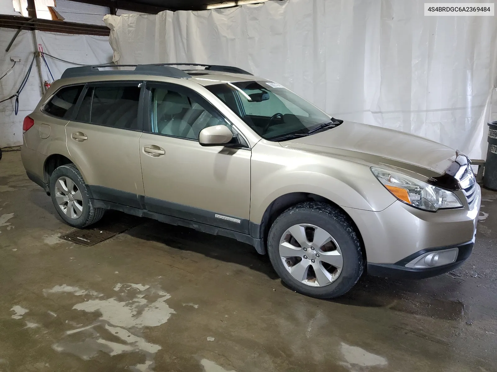 2010 Subaru Outback 3.6R Premium VIN: 4S4BRDGC6A2369484 Lot: 66087474