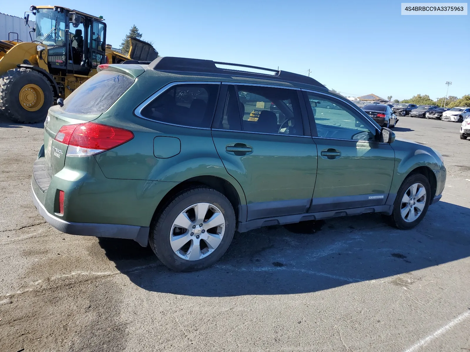 4S4BRBCC9A3375963 2010 Subaru Outback 2.5I Premium