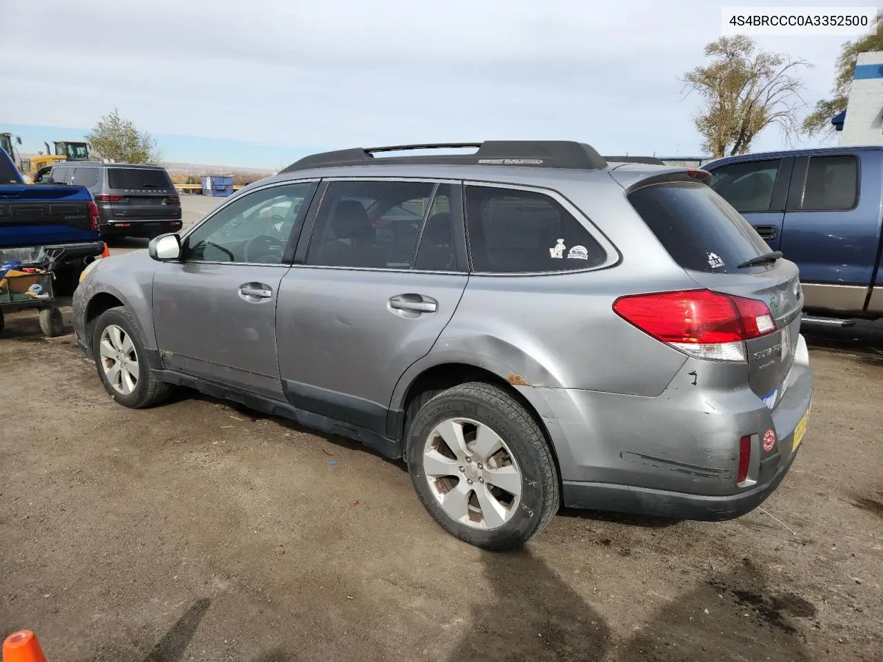 4S4BRCCC0A3352500 2010 Subaru Outback 2.5I Premium