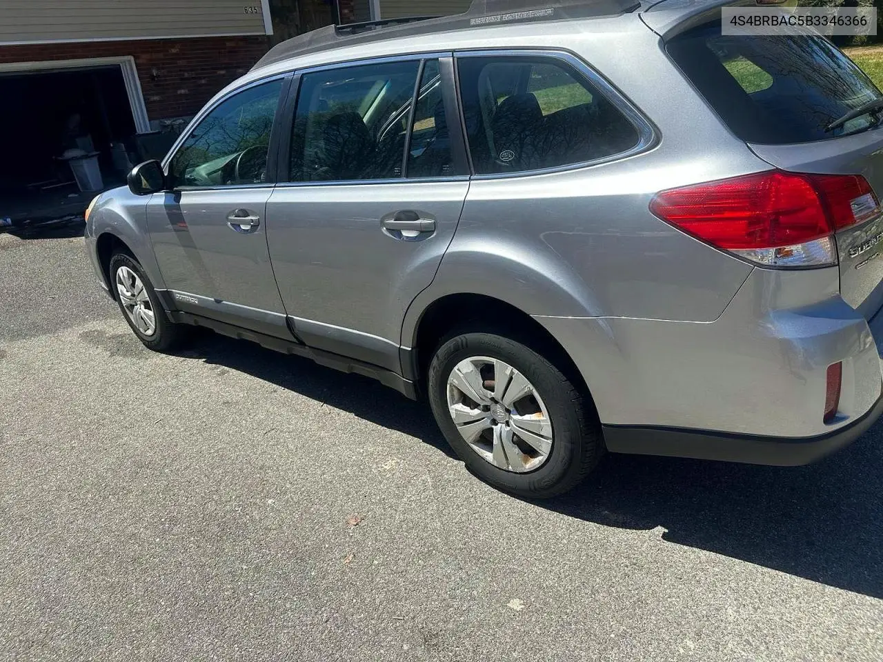 4S4BRBAC5B3346366 2011 Subaru Outback 2.5I