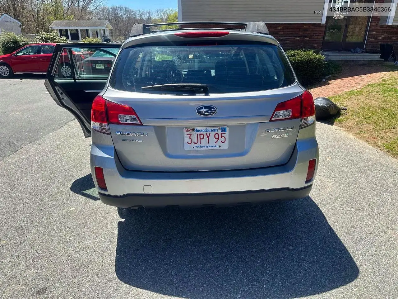 4S4BRBAC5B3346366 2011 Subaru Outback 2.5I