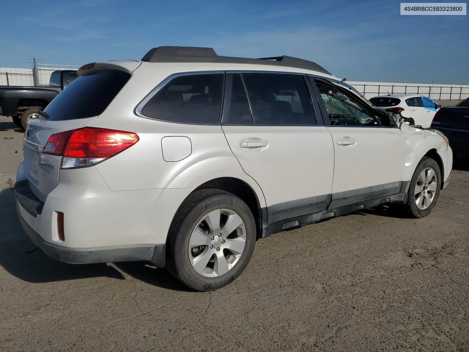 2011 Subaru Outback 2.5I Premium VIN: 4S4BRBCC5B3323800 Lot: 50557244