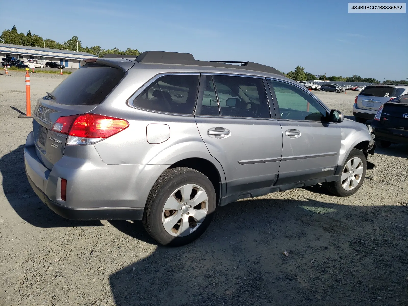 2011 Subaru Outback 2.5I Premium VIN: 4S4BRBCC2B3386532 Lot: 56317244