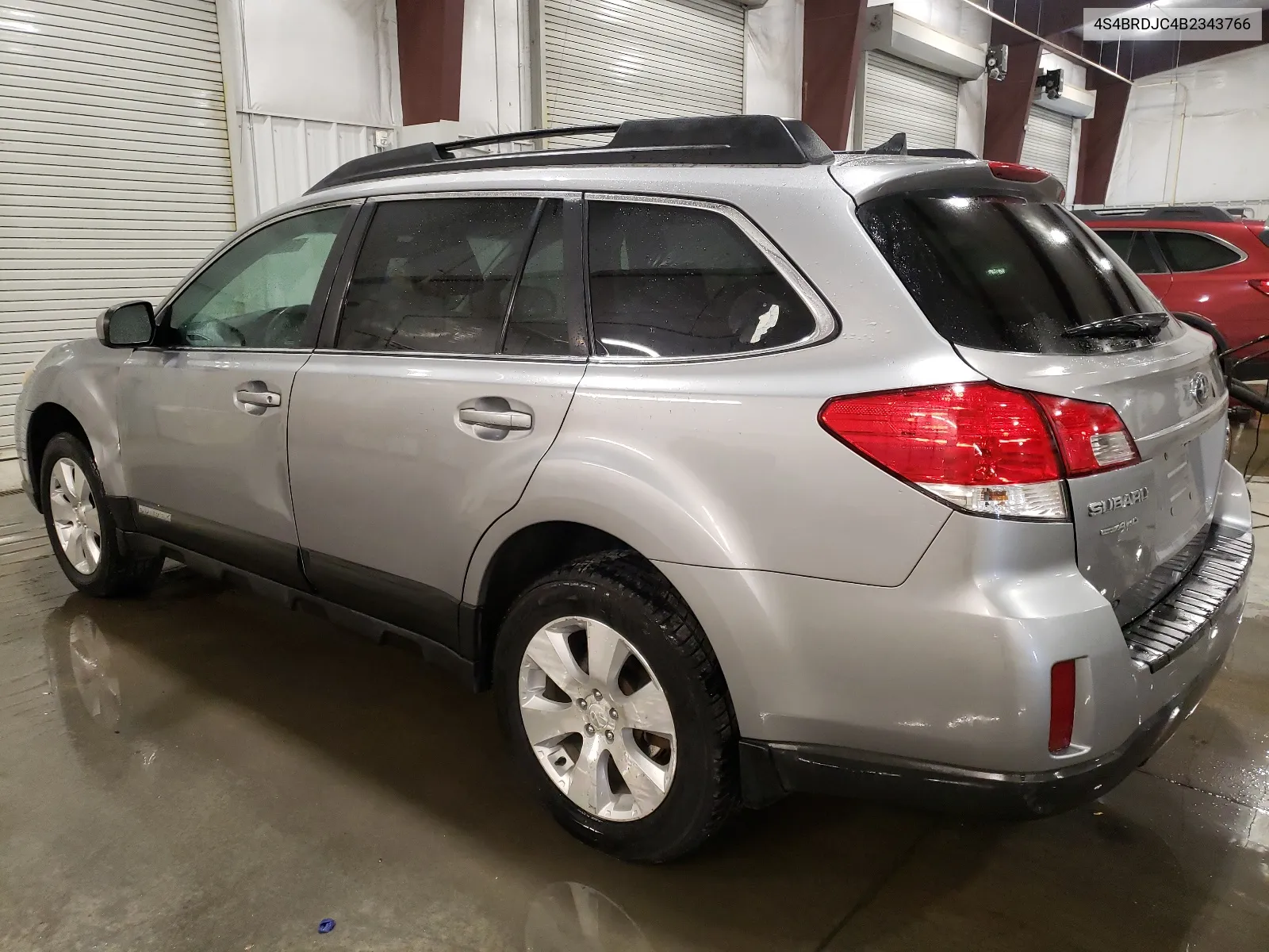 4S4BRDJC4B2343766 2011 Subaru Outback 3.6R Limited