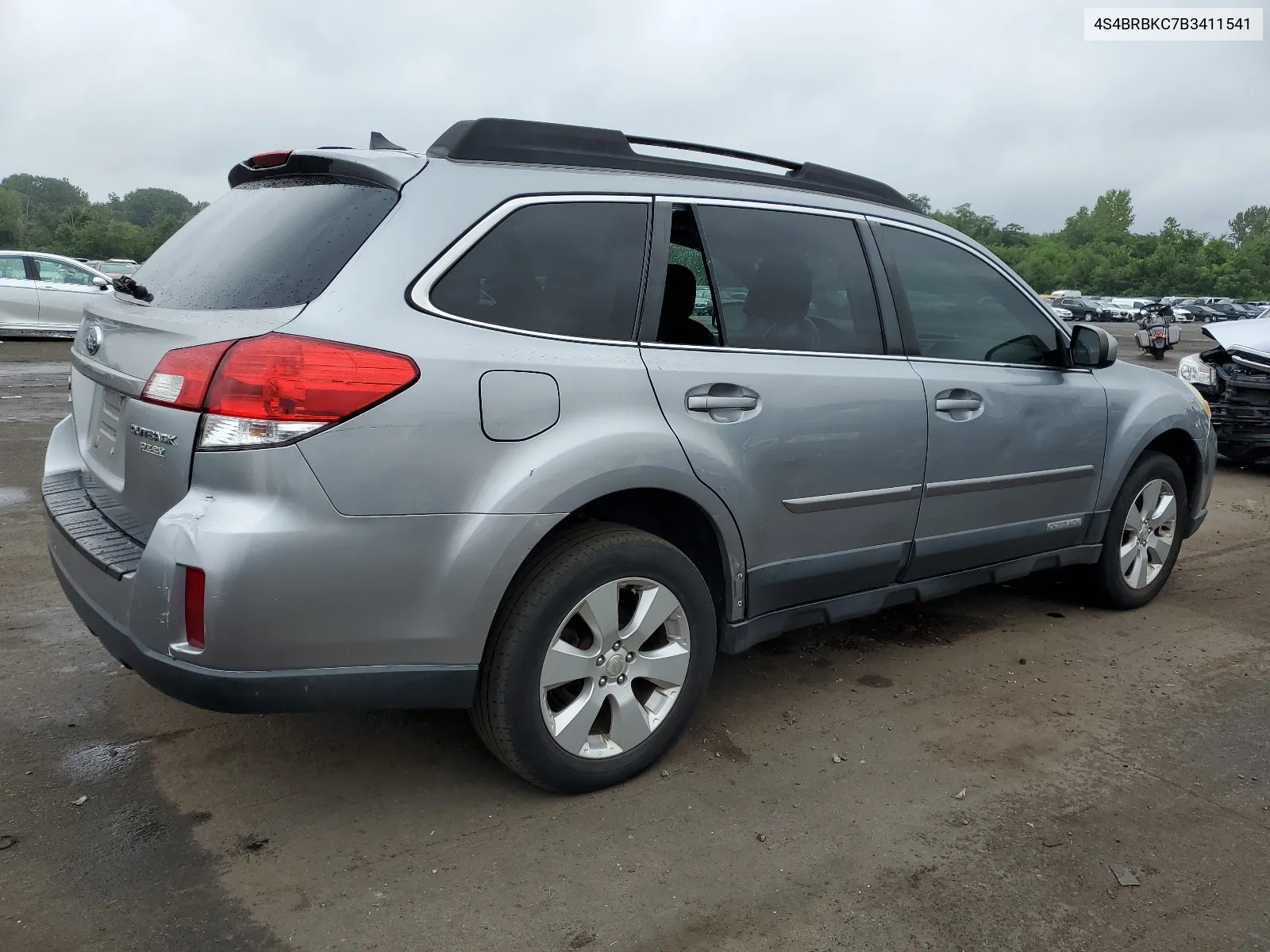 2011 Subaru Outback 2.5I Limited VIN: 4S4BRBKC7B3411541 Lot: 62986114