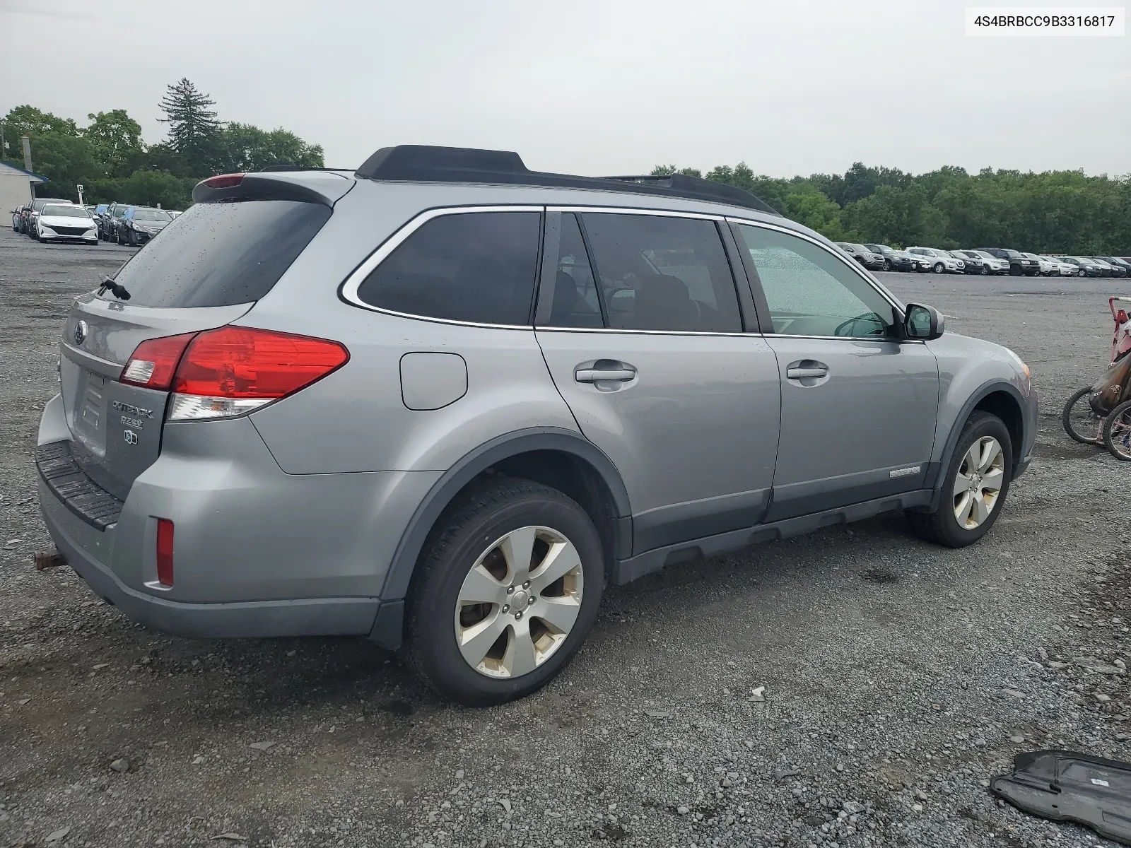 2011 Subaru Outback 2.5I Premium VIN: 4S4BRBCC9B3316817 Lot: 64200054