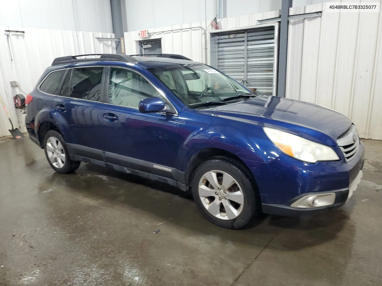 2011 Subaru Outback 2.5I Limited VIN: 4S4BRBLC7B3325077 Lot: 64250354