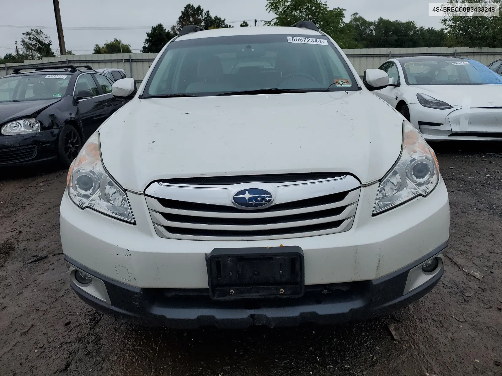 4S4BRBCC0B3433248 2011 Subaru Outback 2.5I Premium