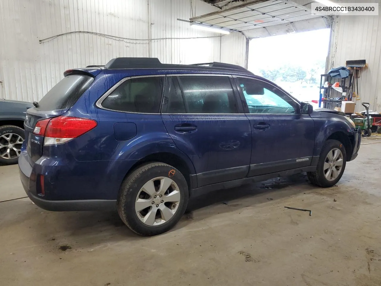 4S4BRCCC1B3430400 2011 Subaru Outback 2.5I Premium