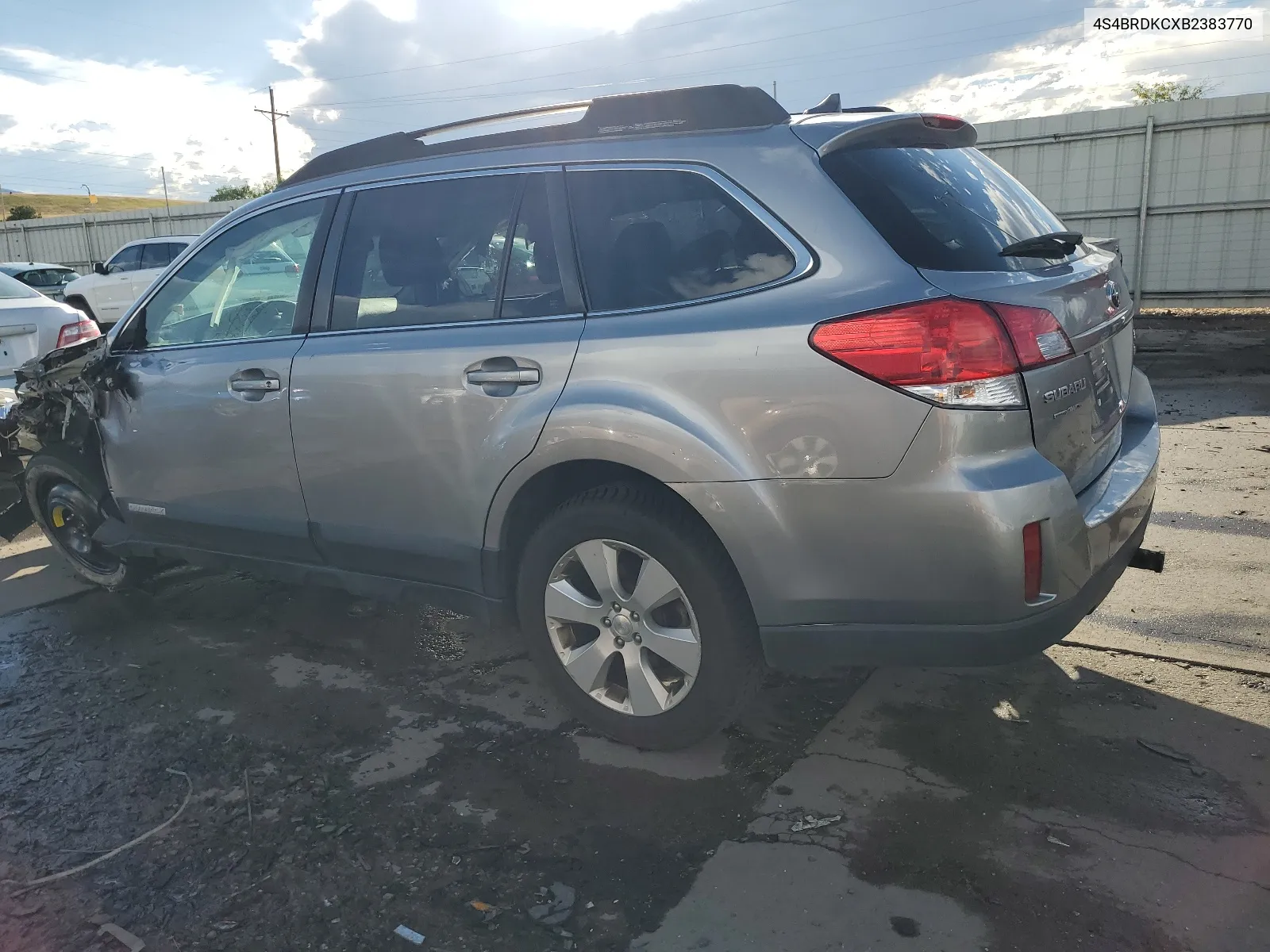 4S4BRDKCXB2383770 2011 Subaru Outback 3.6R Limited