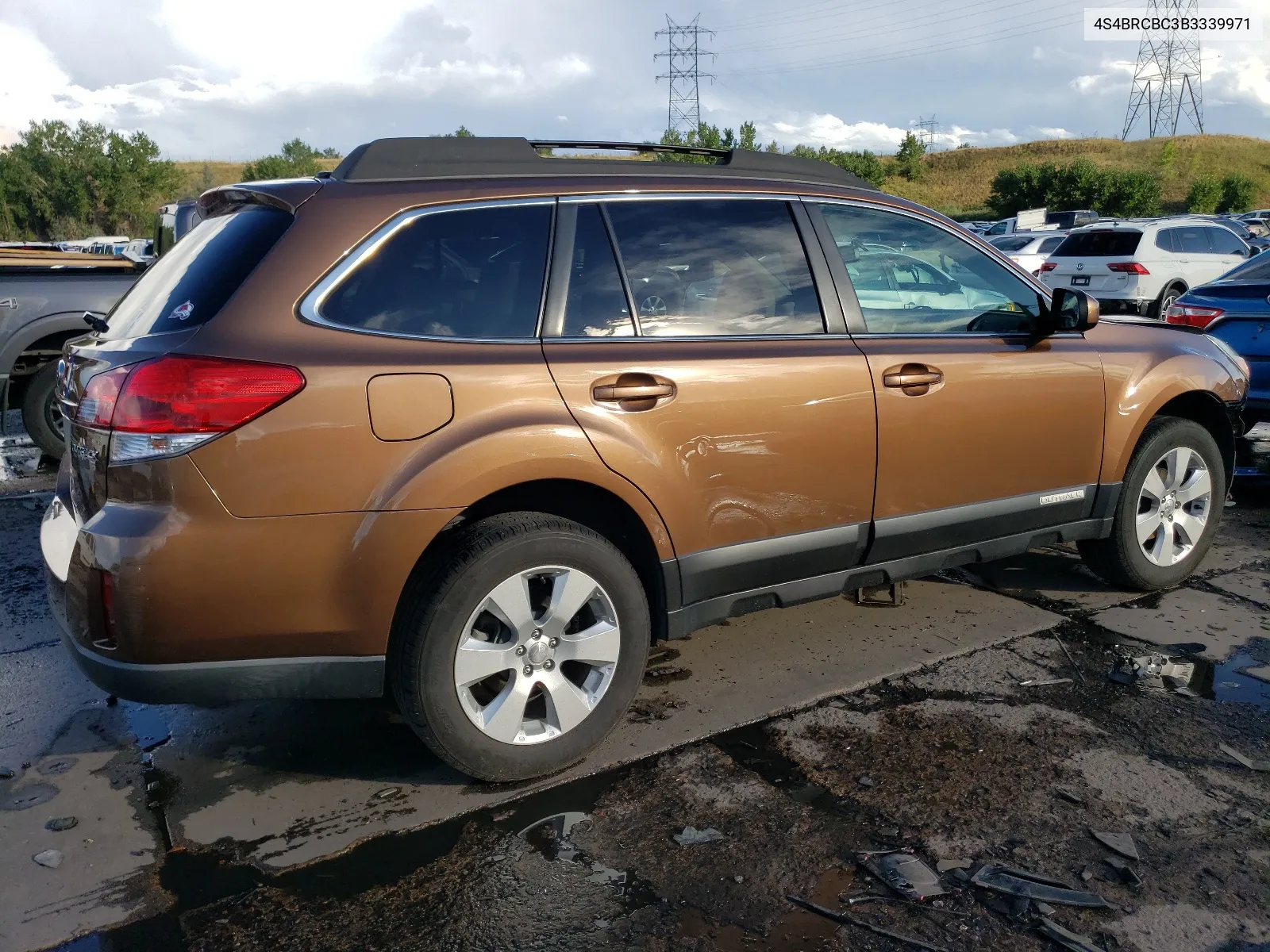 2011 Subaru Outback 2.5I Premium VIN: 4S4BRCBC3B3339971 Lot: 68367624