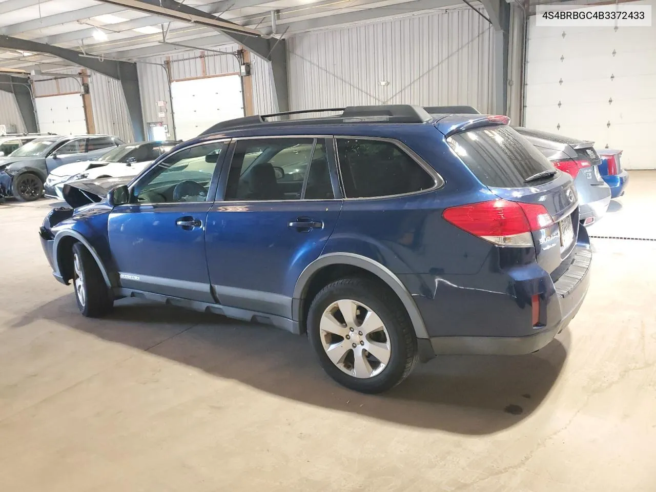 4S4BRBGC4B3372433 2011 Subaru Outback 2.5I Premium