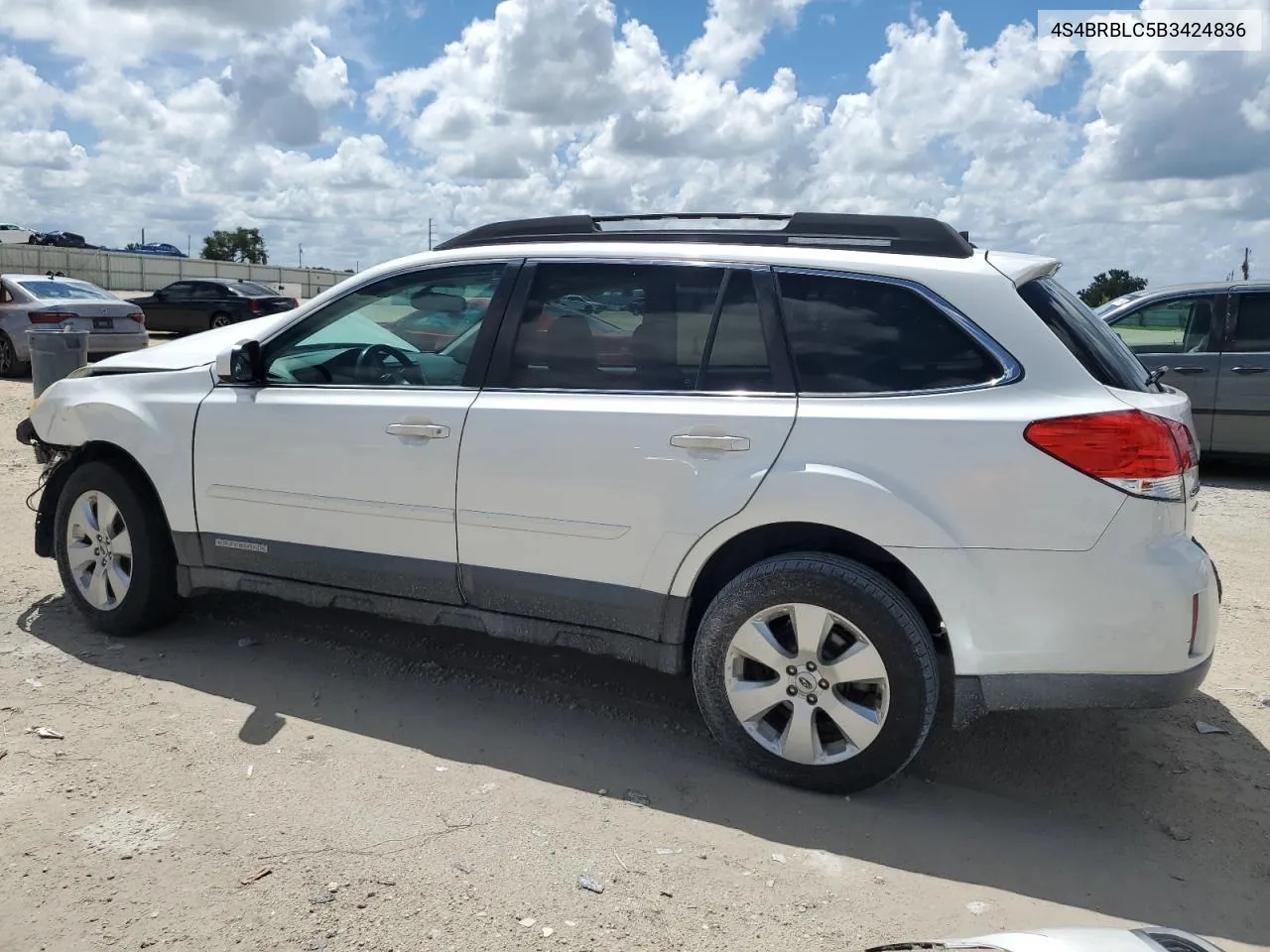 4S4BRBLC5B3424836 2011 Subaru Outback 2.5I Limited