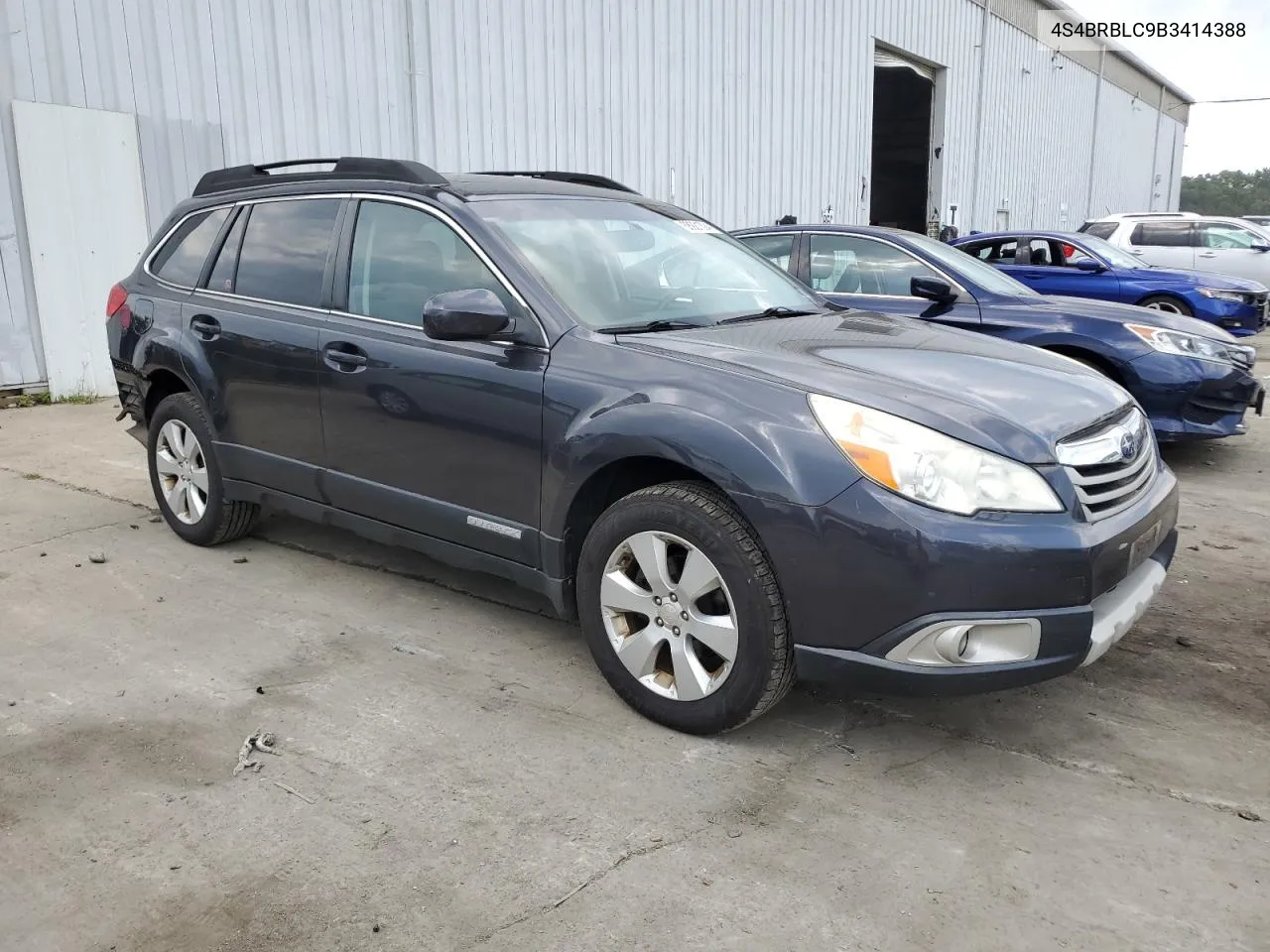 2011 Subaru Outback 2.5I Limited VIN: 4S4BRBLC9B3414388 Lot: 68921394