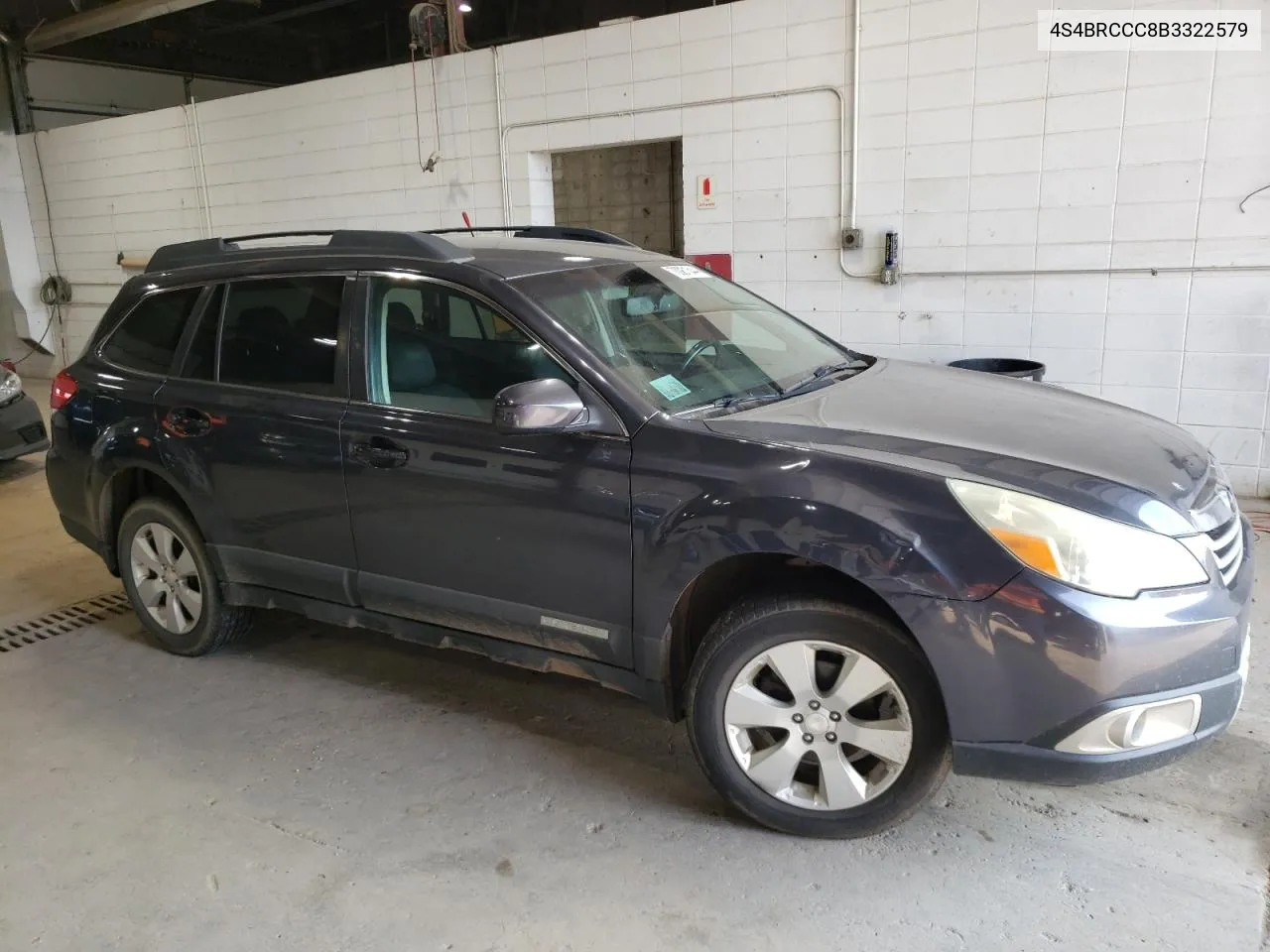 2011 Subaru Outback 2.5I Premium VIN: 4S4BRCCC8B3322579 Lot: 70081344