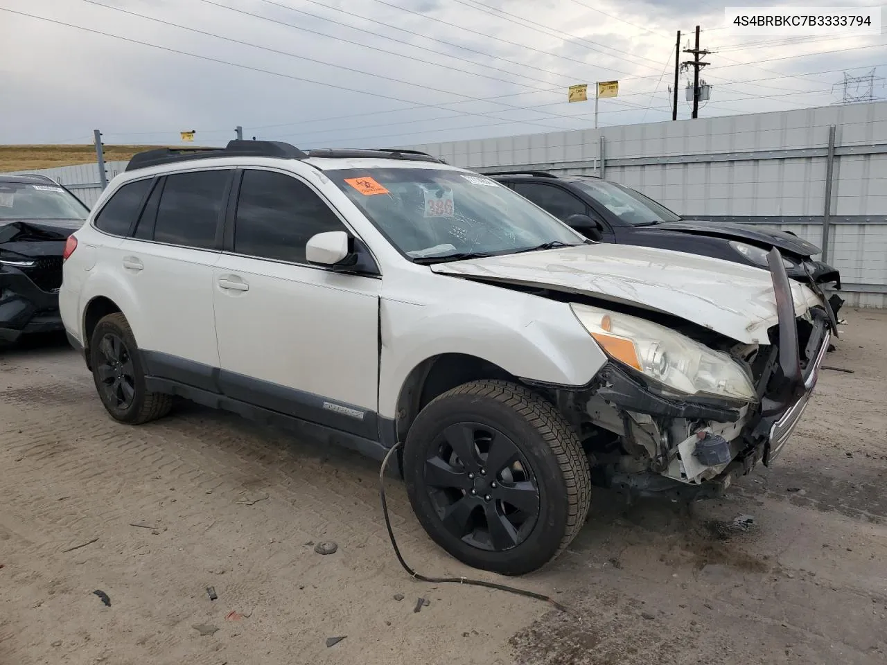 4S4BRBKC7B3333794 2011 Subaru Outback 2.5I Limited