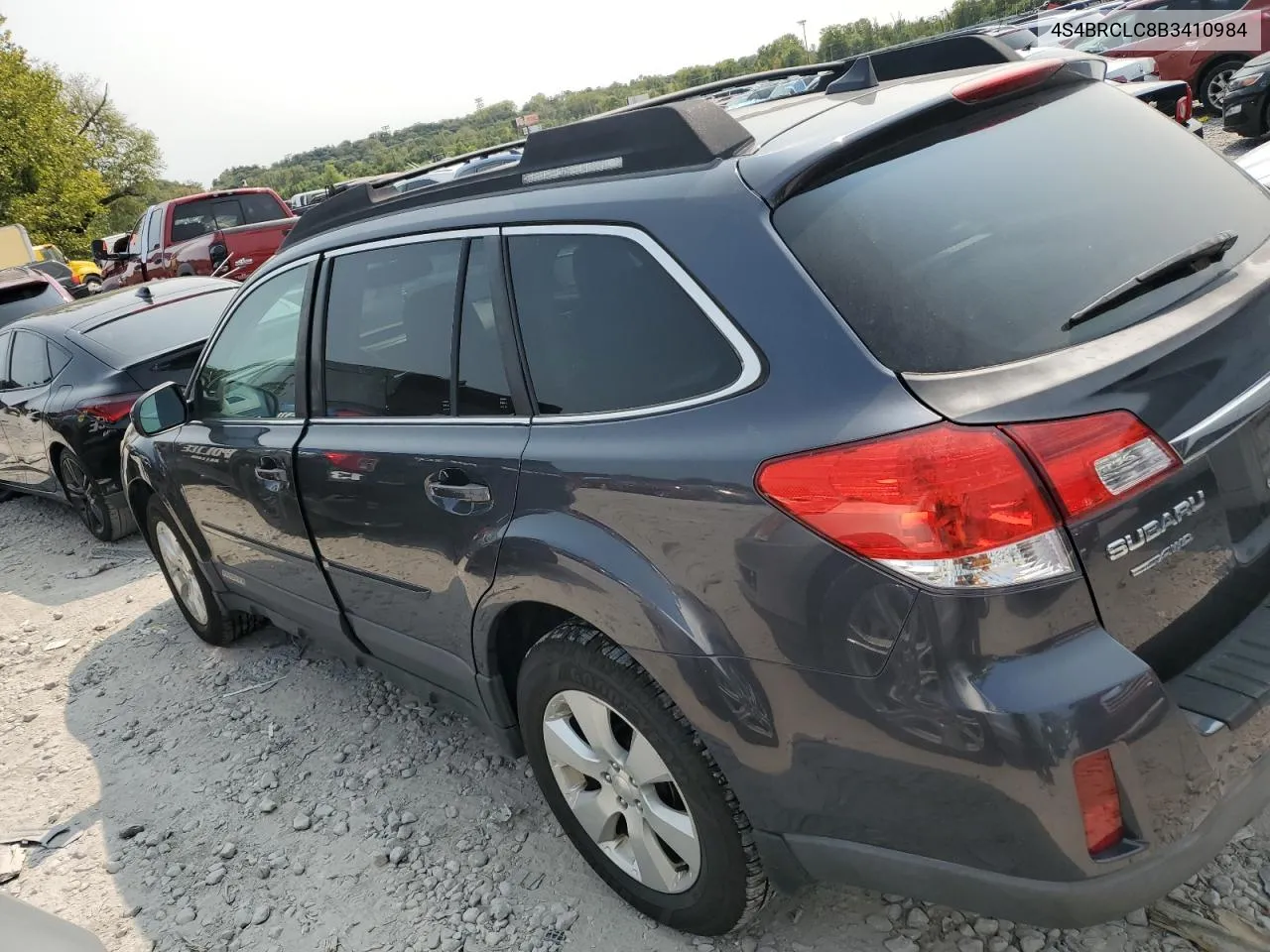 4S4BRCLC8B3410984 2011 Subaru Outback 2.5I Limited