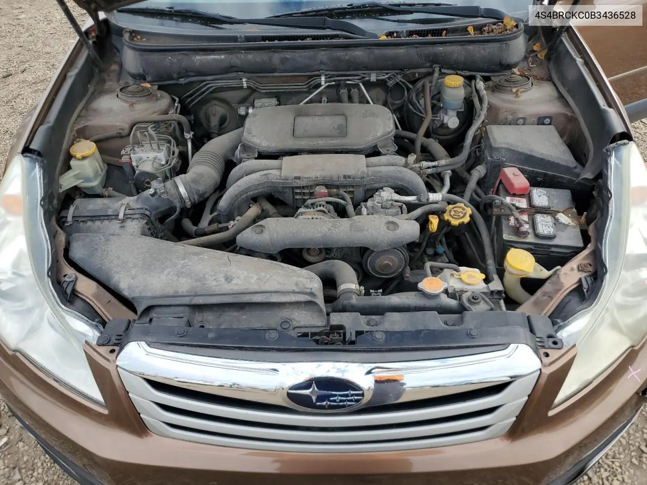 4S4BRCKC0B3436528 2011 Subaru Outback 2.5I Limited