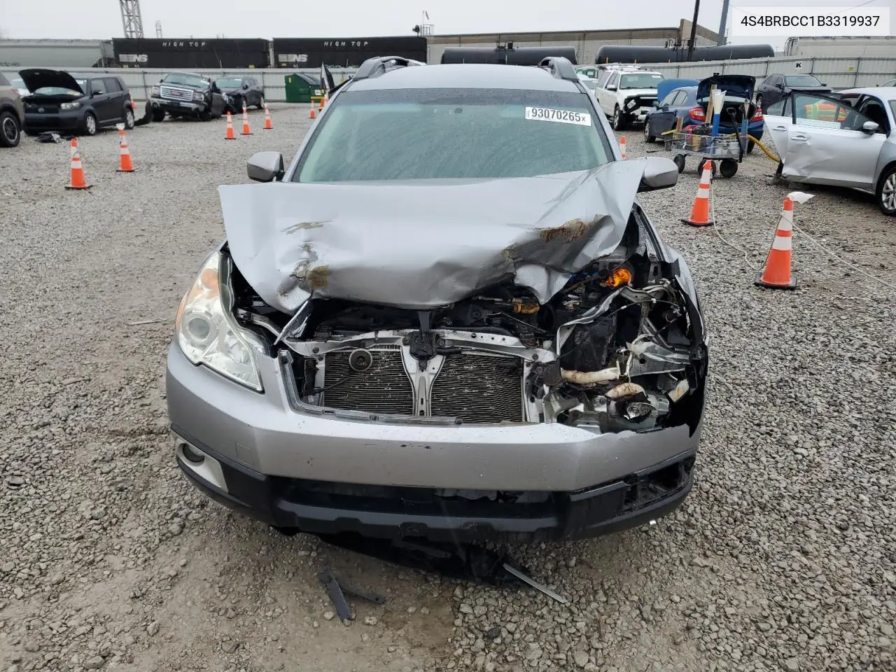 4S4BRBCC1B3319937 2011 Subaru Outback 2.5I Premium