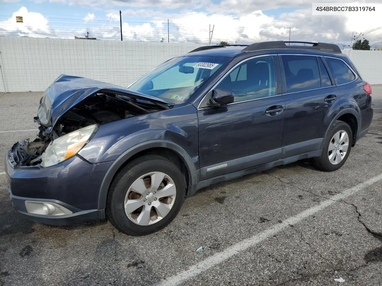 4S4BRBCC7B3319764 2011 Subaru Outback 2.5I Premium