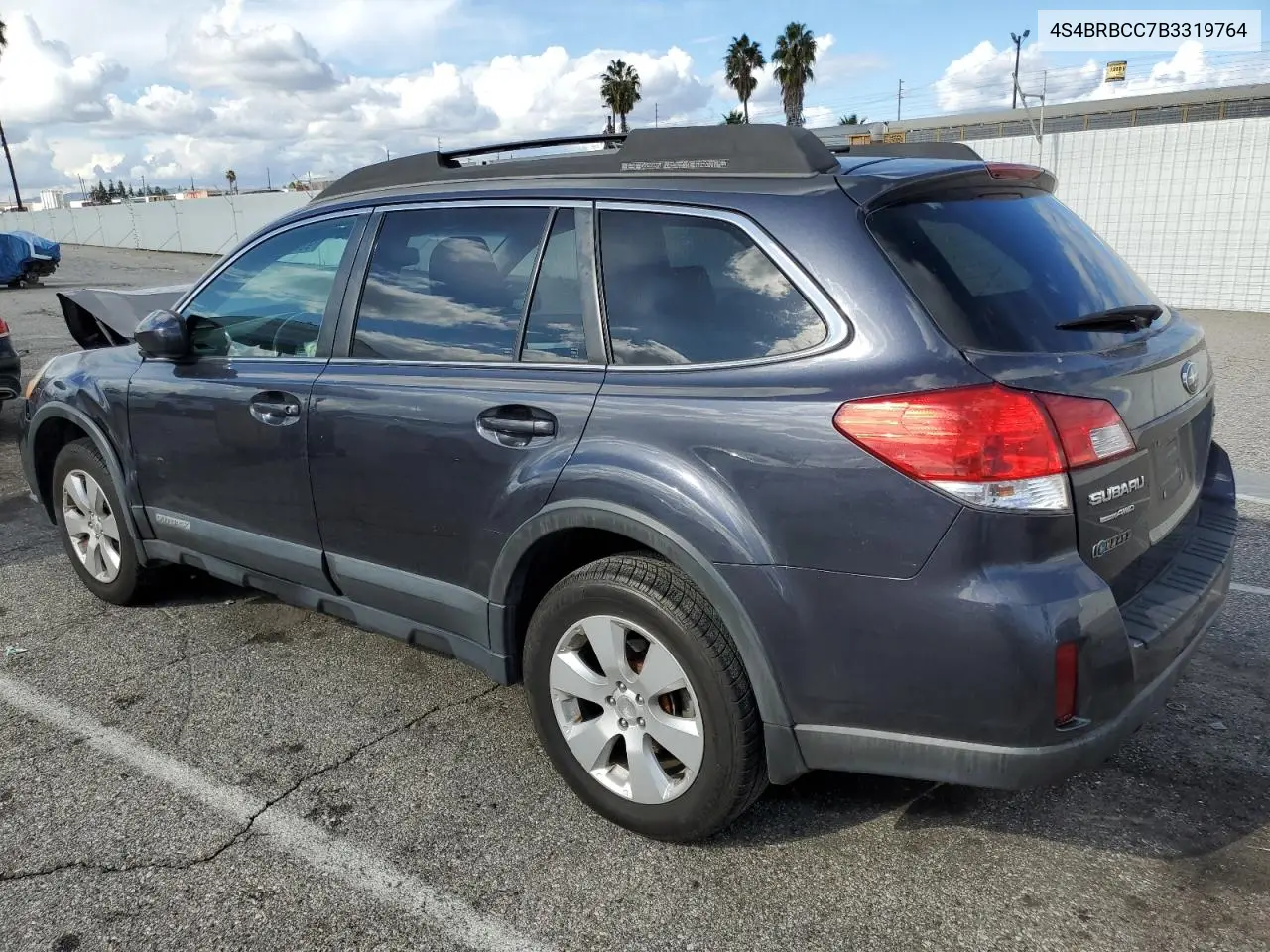4S4BRBCC7B3319764 2011 Subaru Outback 2.5I Premium
