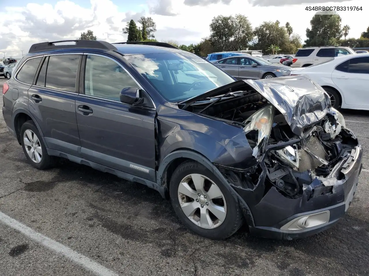 4S4BRBCC7B3319764 2011 Subaru Outback 2.5I Premium