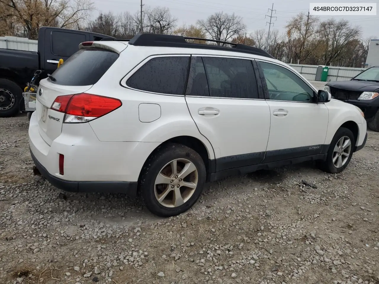 4S4BRCGC7D3237147 2013 Subaru Outback 2.5I Premium
